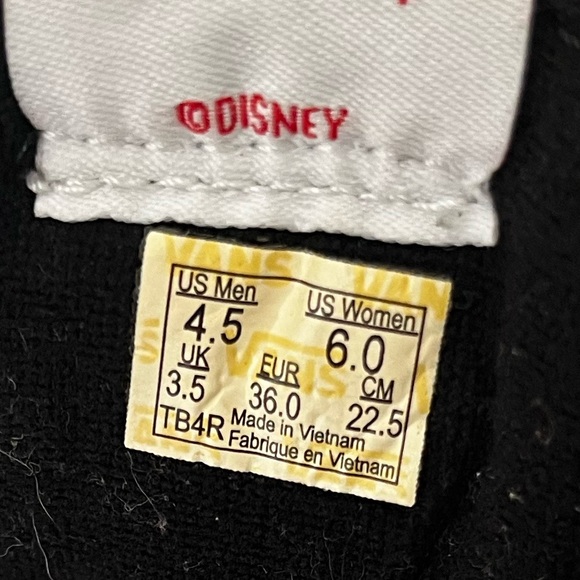 Vans X Disney Sk8 Hi tops shoes Mickey Mouse and friends sz W-6, M-4,5 - Picture 8 of 15